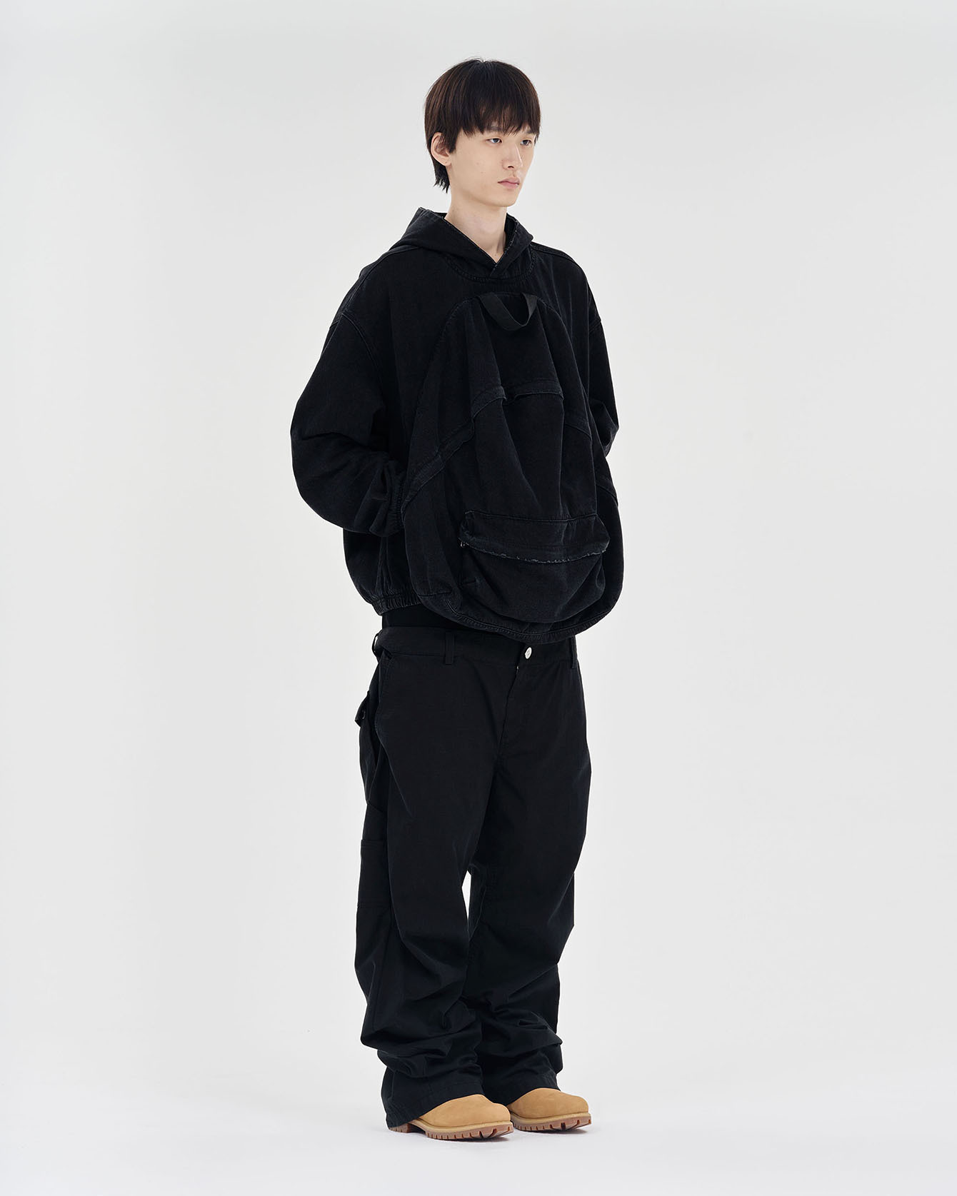 We11 Done Layered Structure Casual Pants In Black