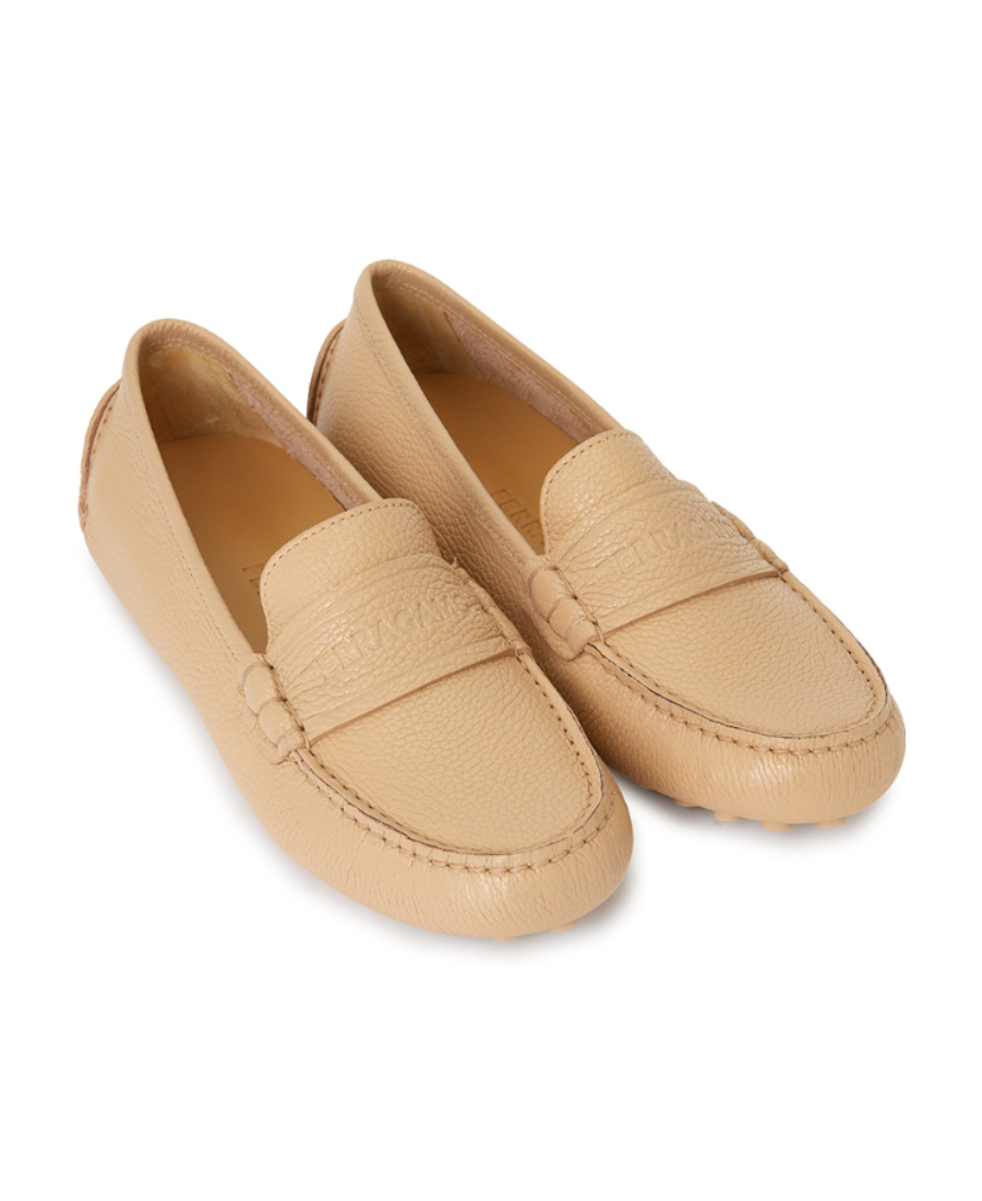 Ferragamo Logo Flat Shoes In Nude