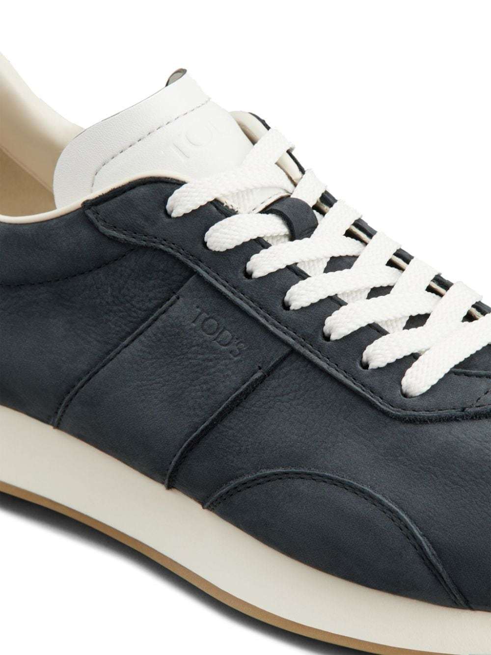 Tod's Gommino Leather Sneakers In Black