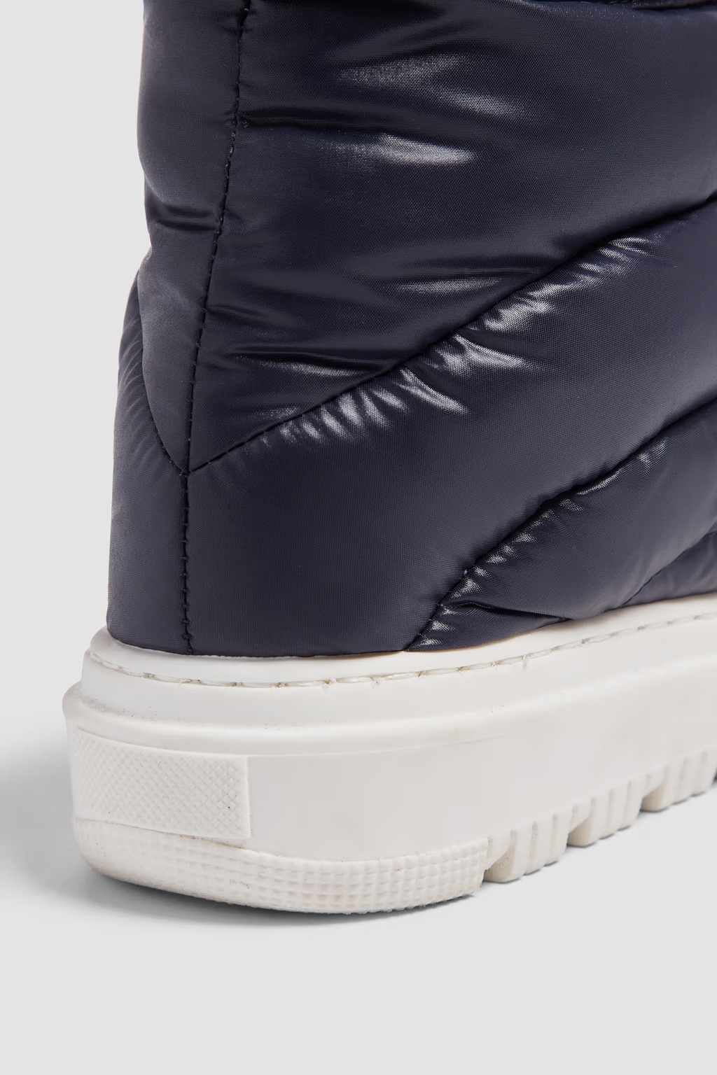 Moncler Logo Patch Padded Snow Boots In Blue