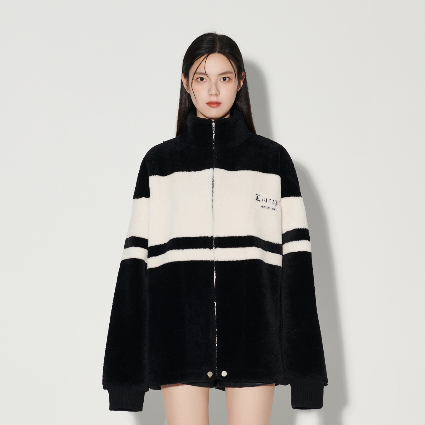 Liuregali Logo Collar Casual Jacket In Black