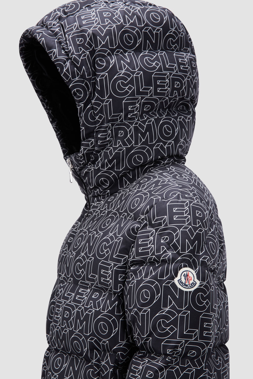 Moncler Enfant Fergus Down Jacket In Black