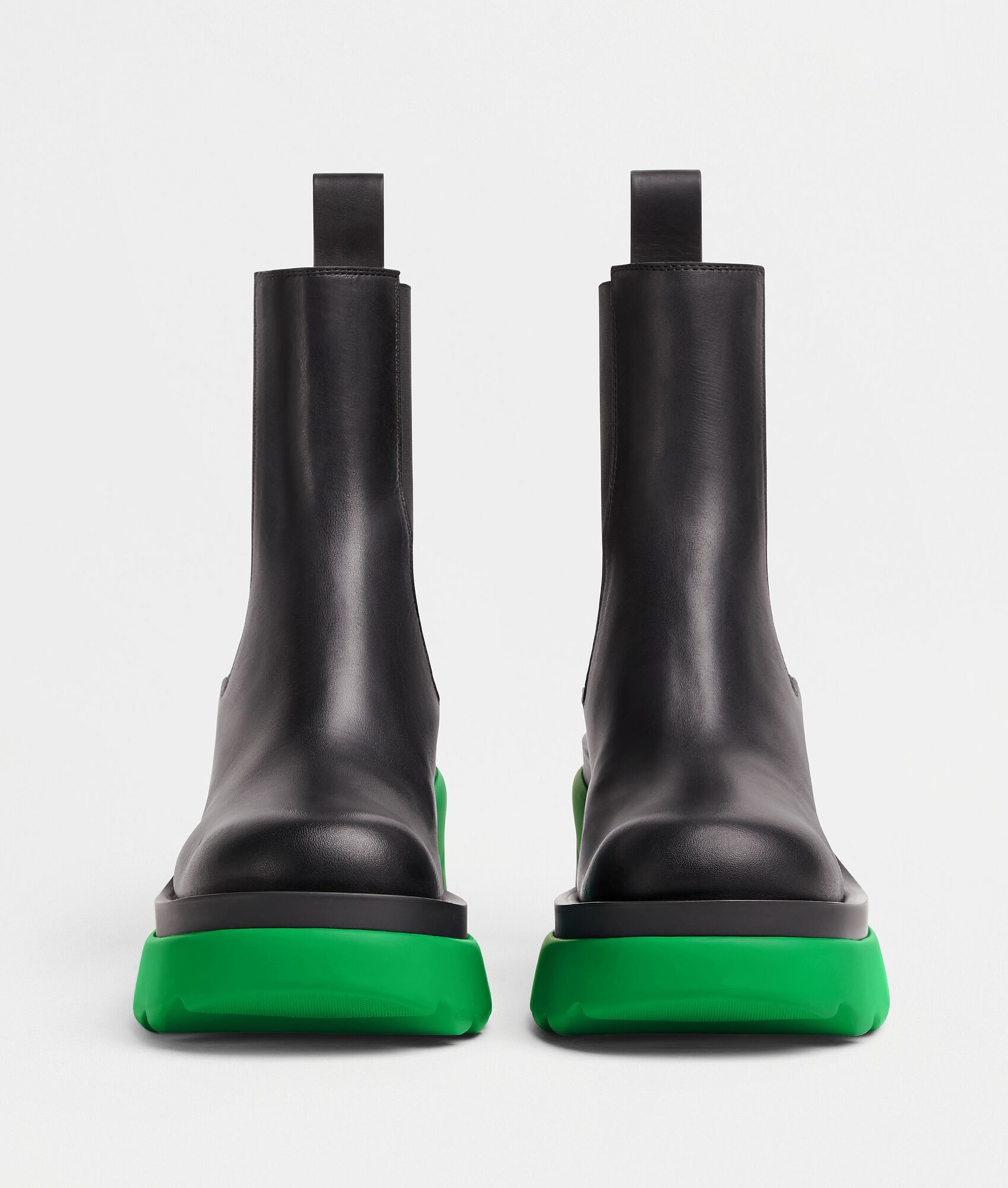 Bottega Veneta Leather Platform Chelsea Boots In Black