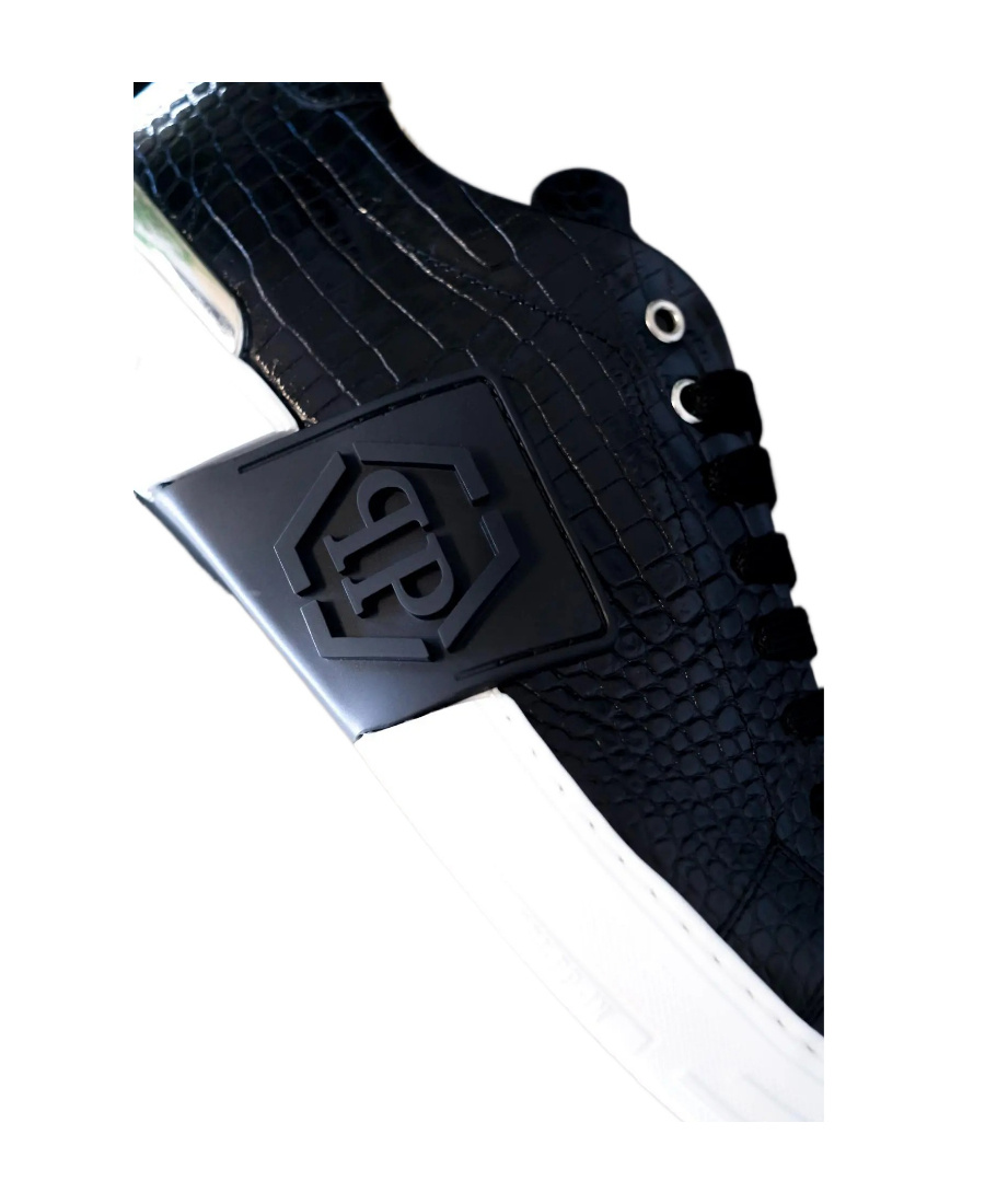 Philipp Plein Logo Low-cut Sneakers In Black