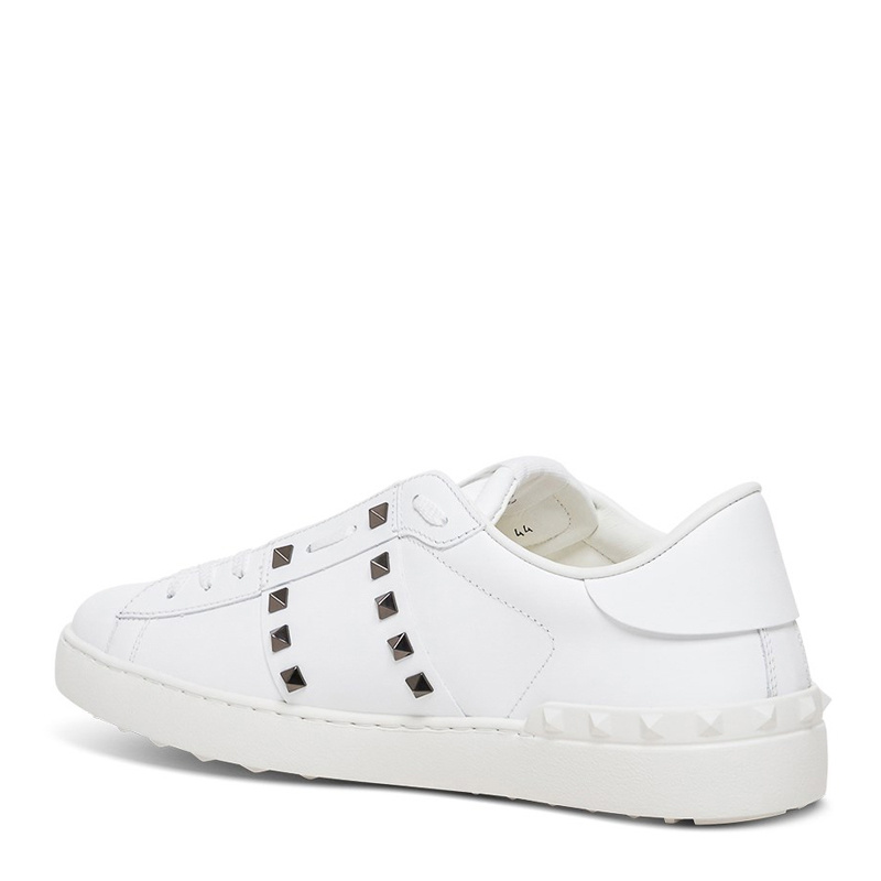 Valentino Sneaker Bianche Rockstud In Pelle Garavan In White