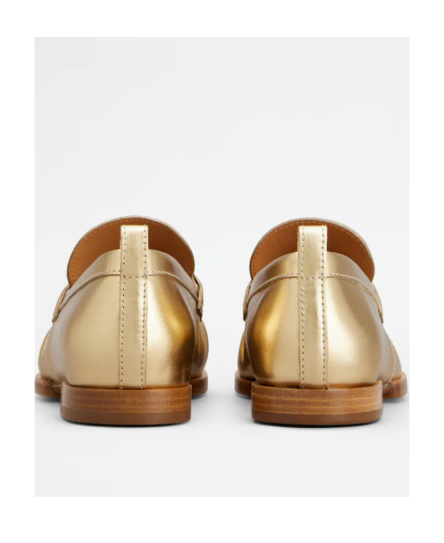 Tod's Logo-plaque Metallic-finish Loafers In Nude