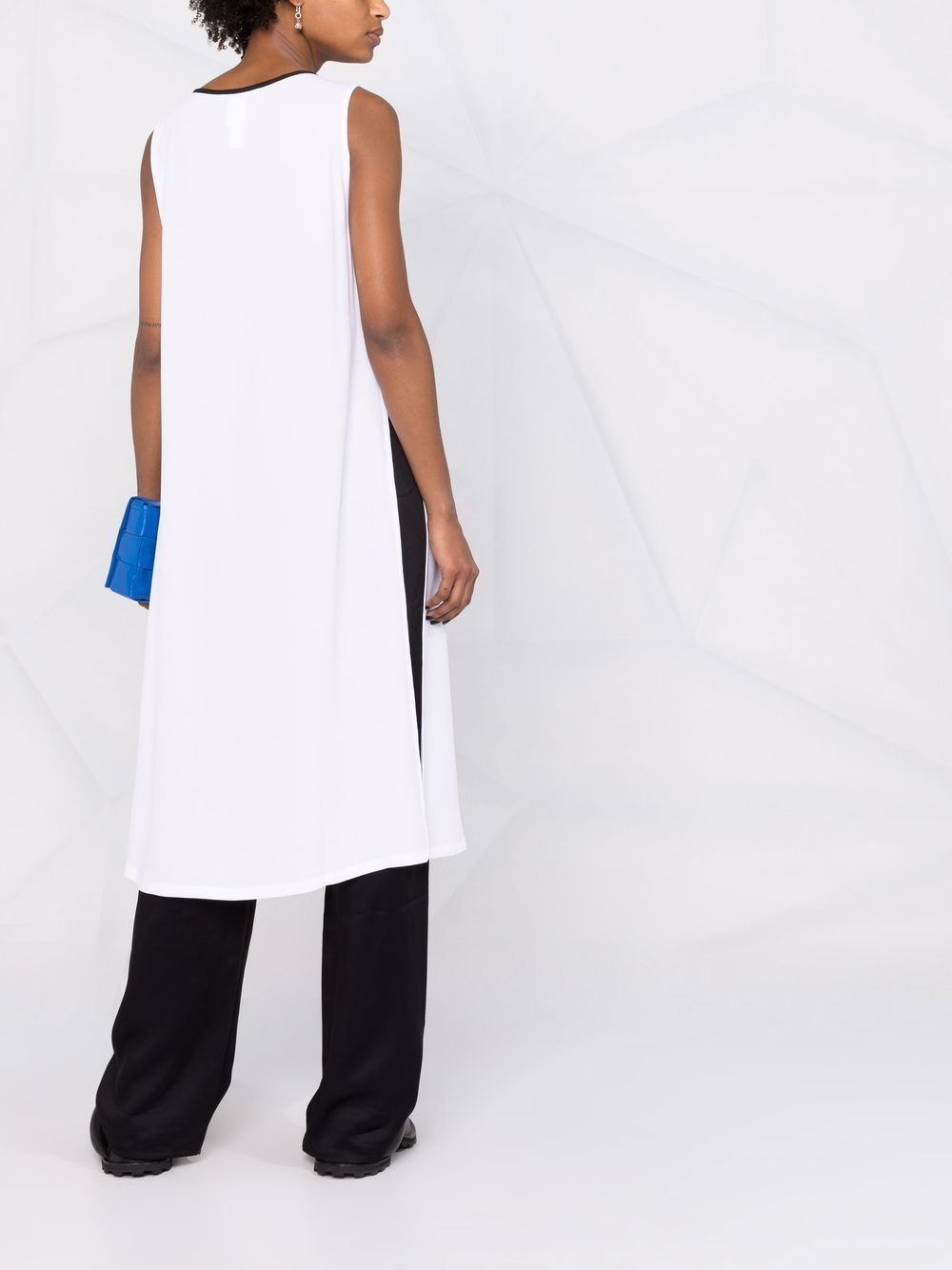 Fabiana Filippi Bow-detail V-neck Long Top In Black