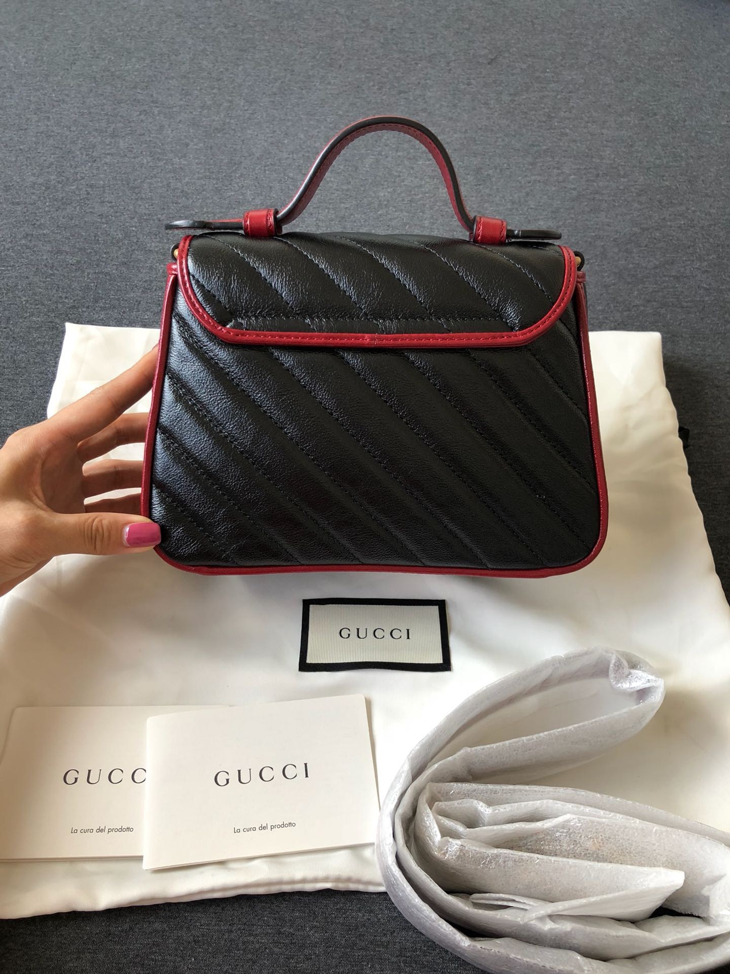 Gucci Gg Marmont Shoulder Bag In Black