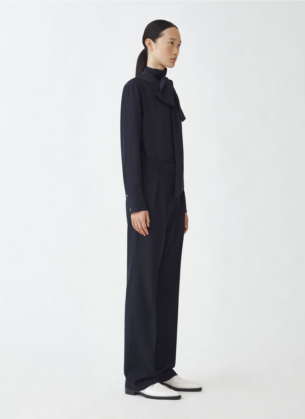 Fabiana Filippi Straight-leg Tailored Trousers In Black