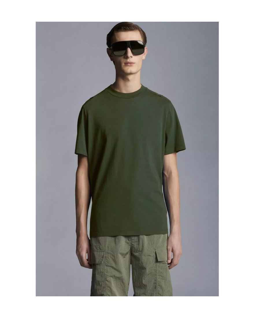 Moncler Logo-trim T-shirt In Green