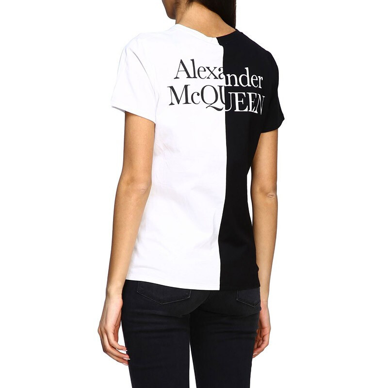 Alexander Mcqueen Logo Round Collar Short-sleeved T-shirt In Black