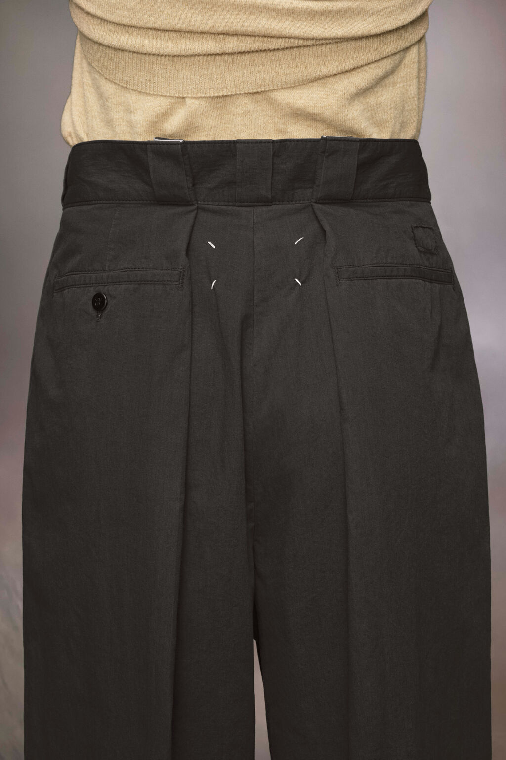 Maison Margiela Pleat Trousers In Black