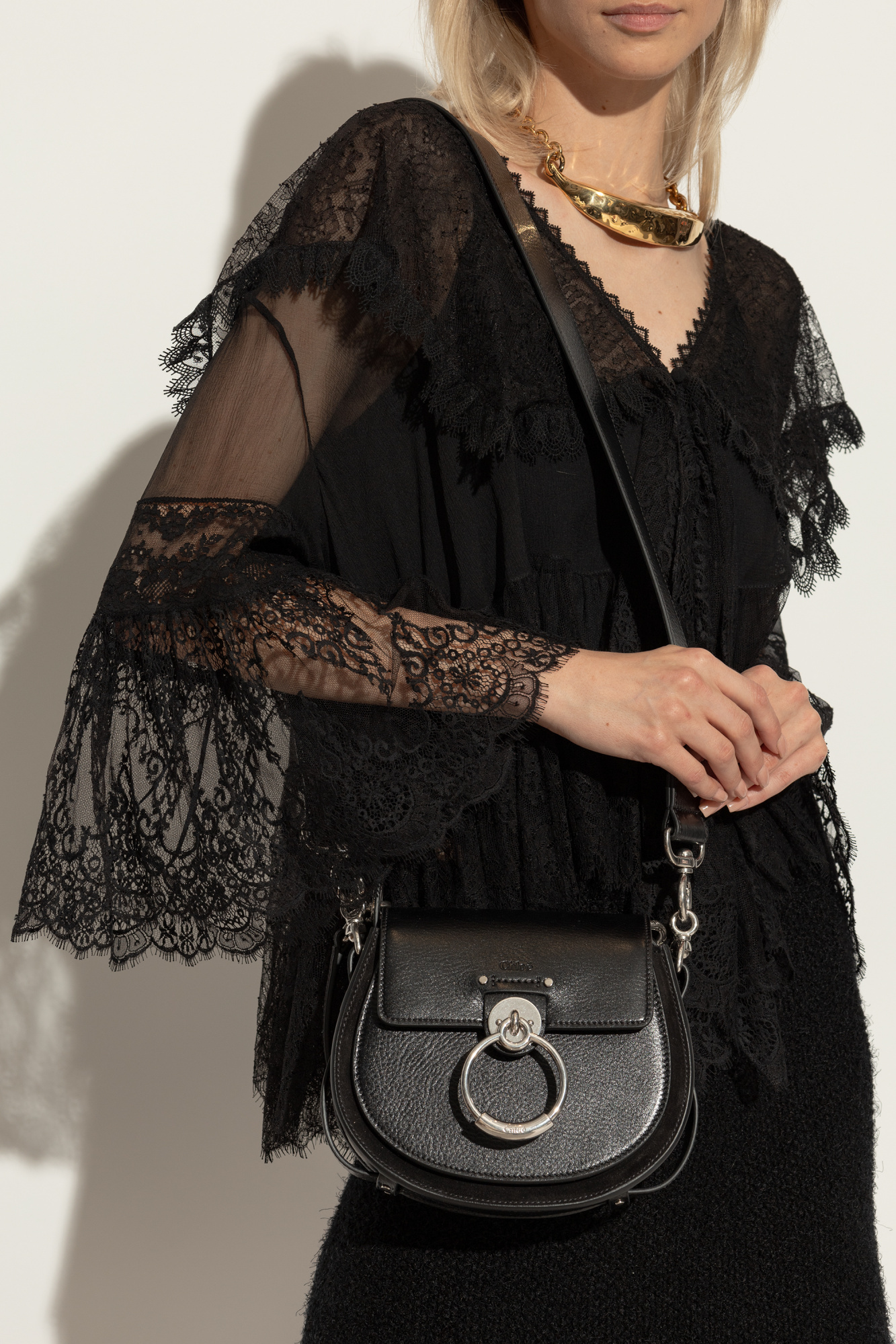 Chloé Small Tess Shoulder Bag In Black