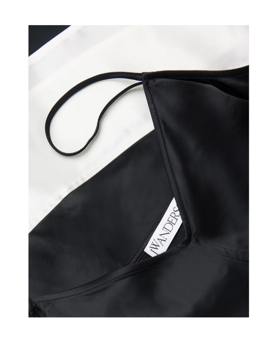 Jw Anderson Women Sweetheart Neckline Top In Black