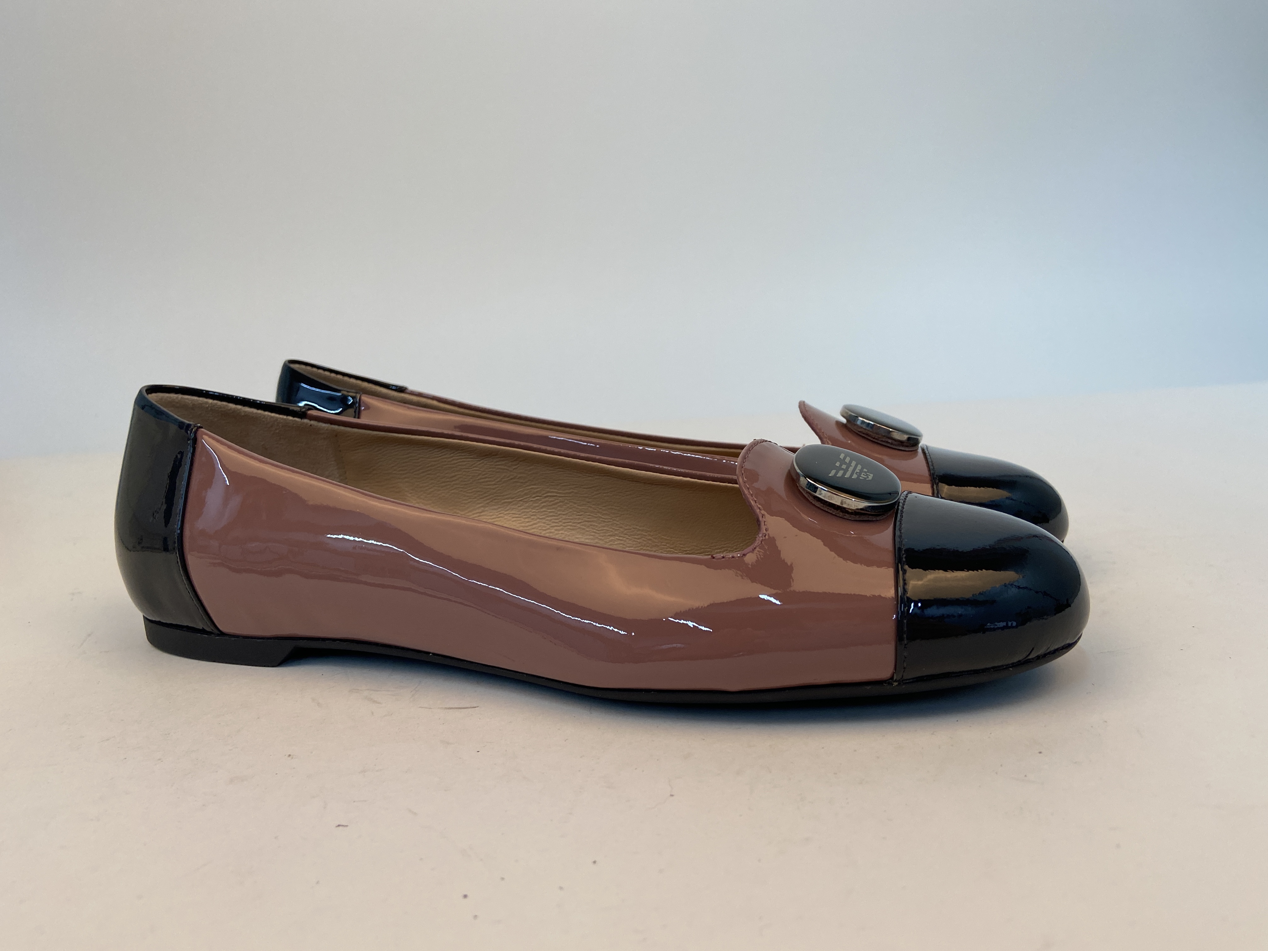 Emporio Armani Logo Flat Shoes In Brown