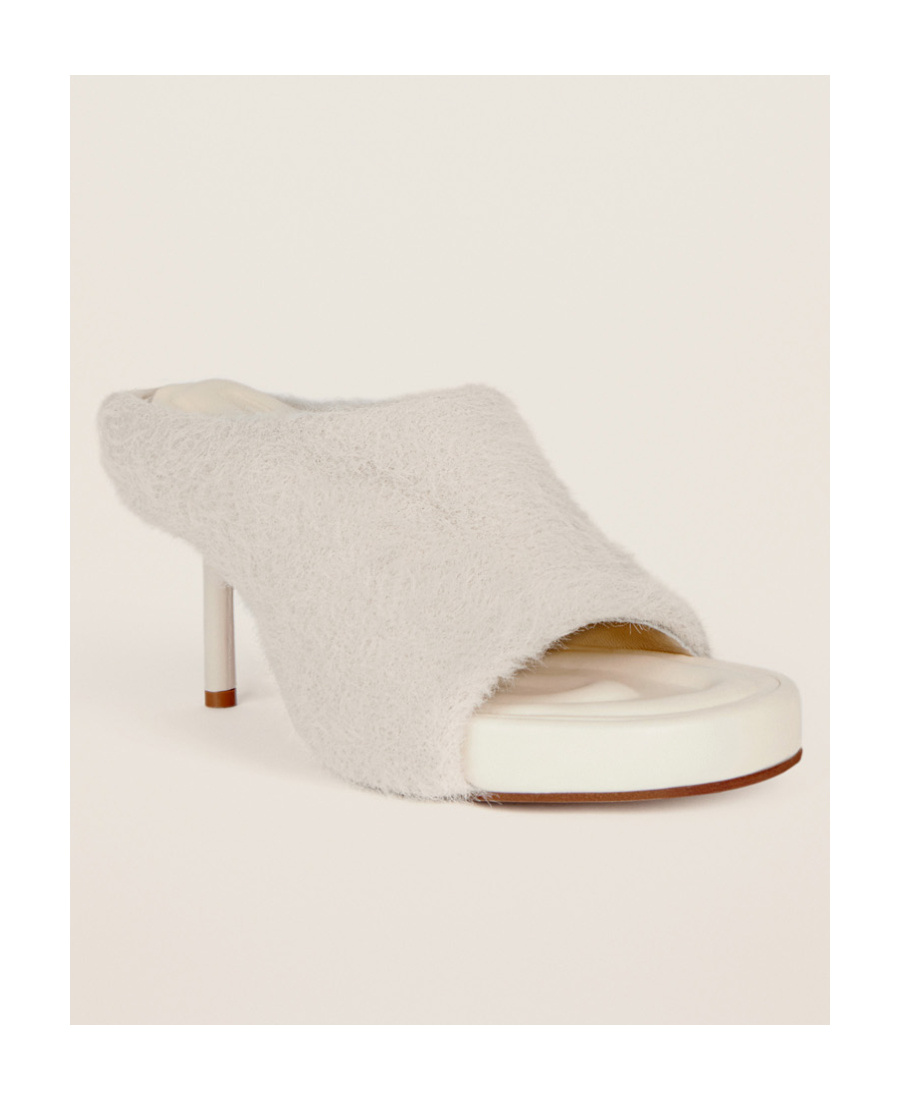 Jacquemus Fabric Mules In Nude
