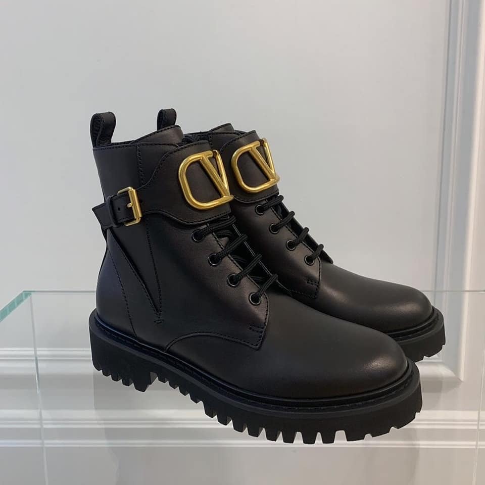 Valentino Go Logo Embellished Leather Ankle Boots In Black