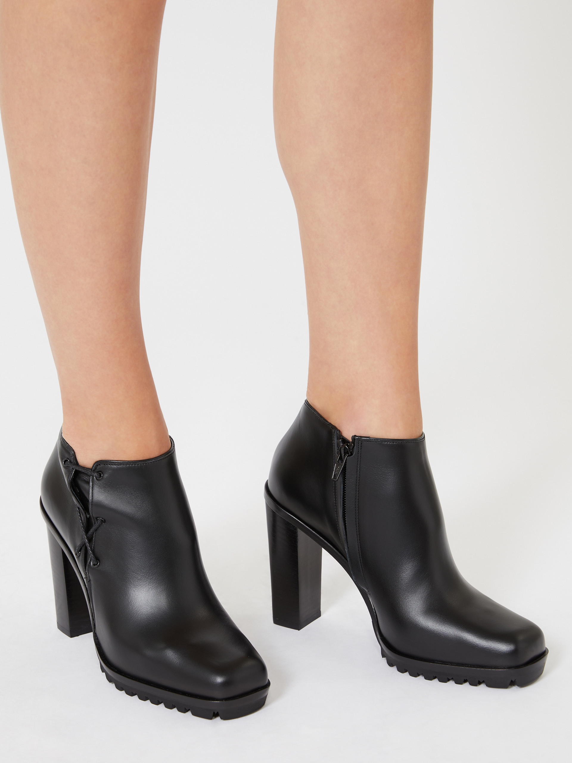 Max Mara Smooth Leather Booties In Black