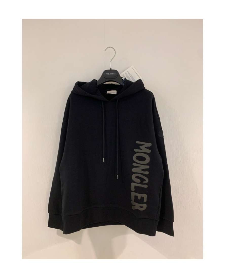 Moncler Logo-print Hoodie In Black