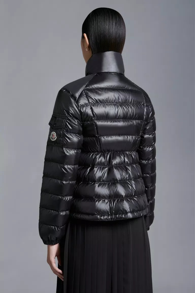 Moncler Aminia Short Down Jacket In Black