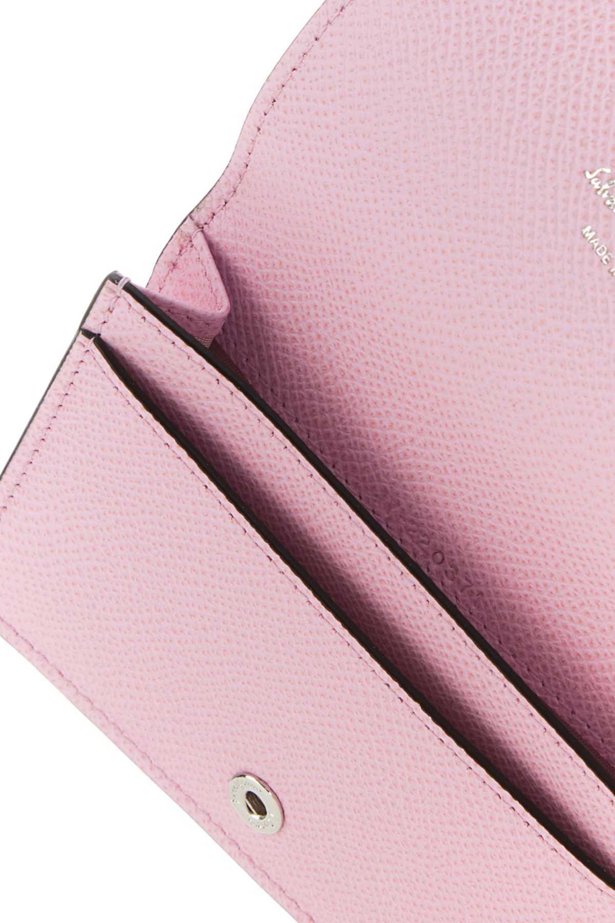 Ferragamo Gancini Logo Card Pack In Pink