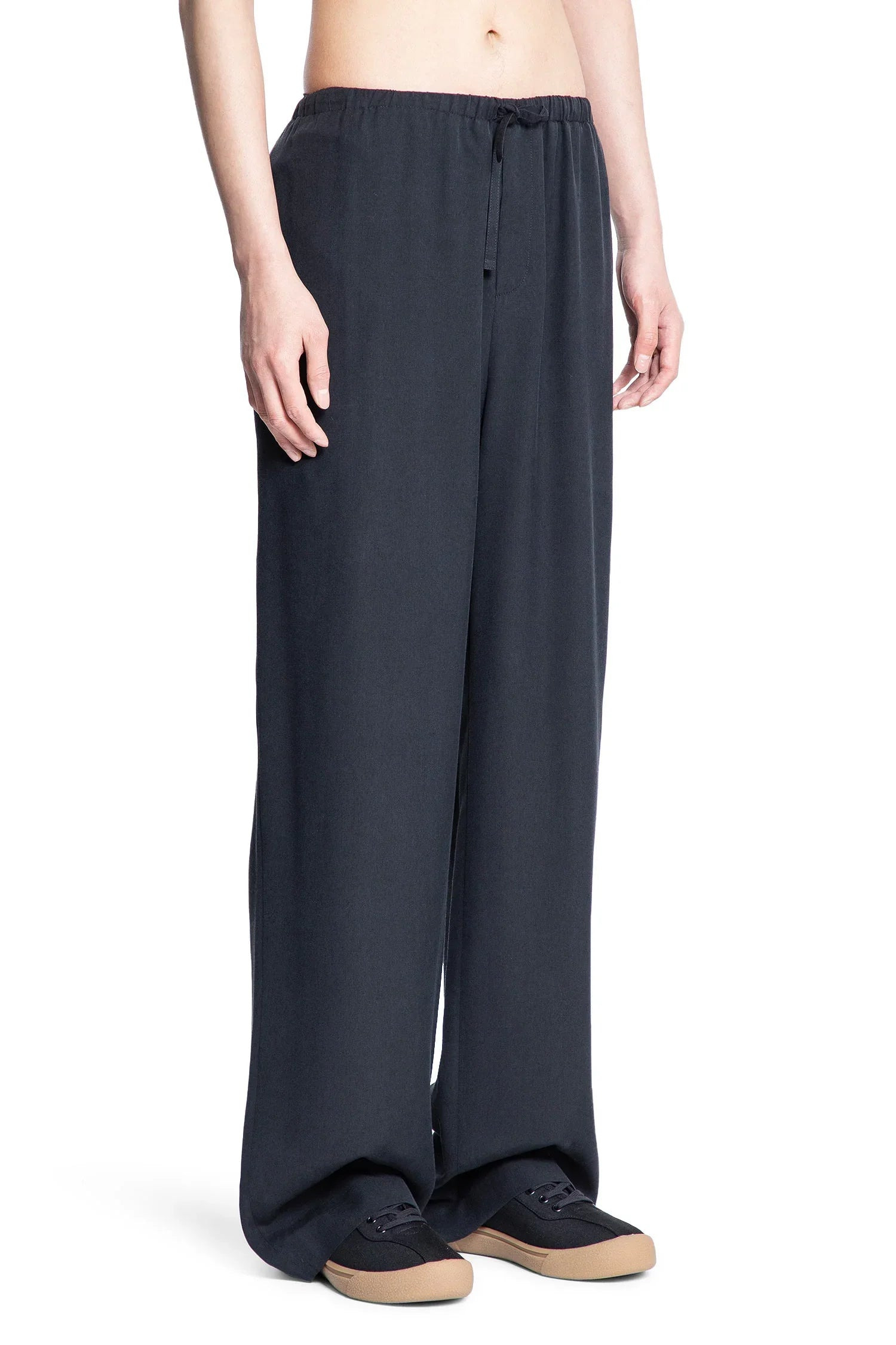The Row Elastic Waist Casual Pants In Black