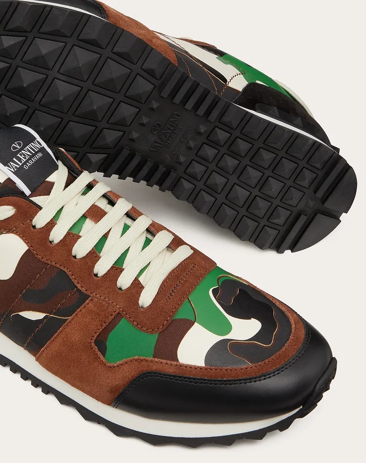 Valentino Garavani Camouflage Rockrunner Sneaker In Black