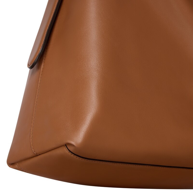 Gucci Beatrix Large Leather Shoulder Bag In Metallic