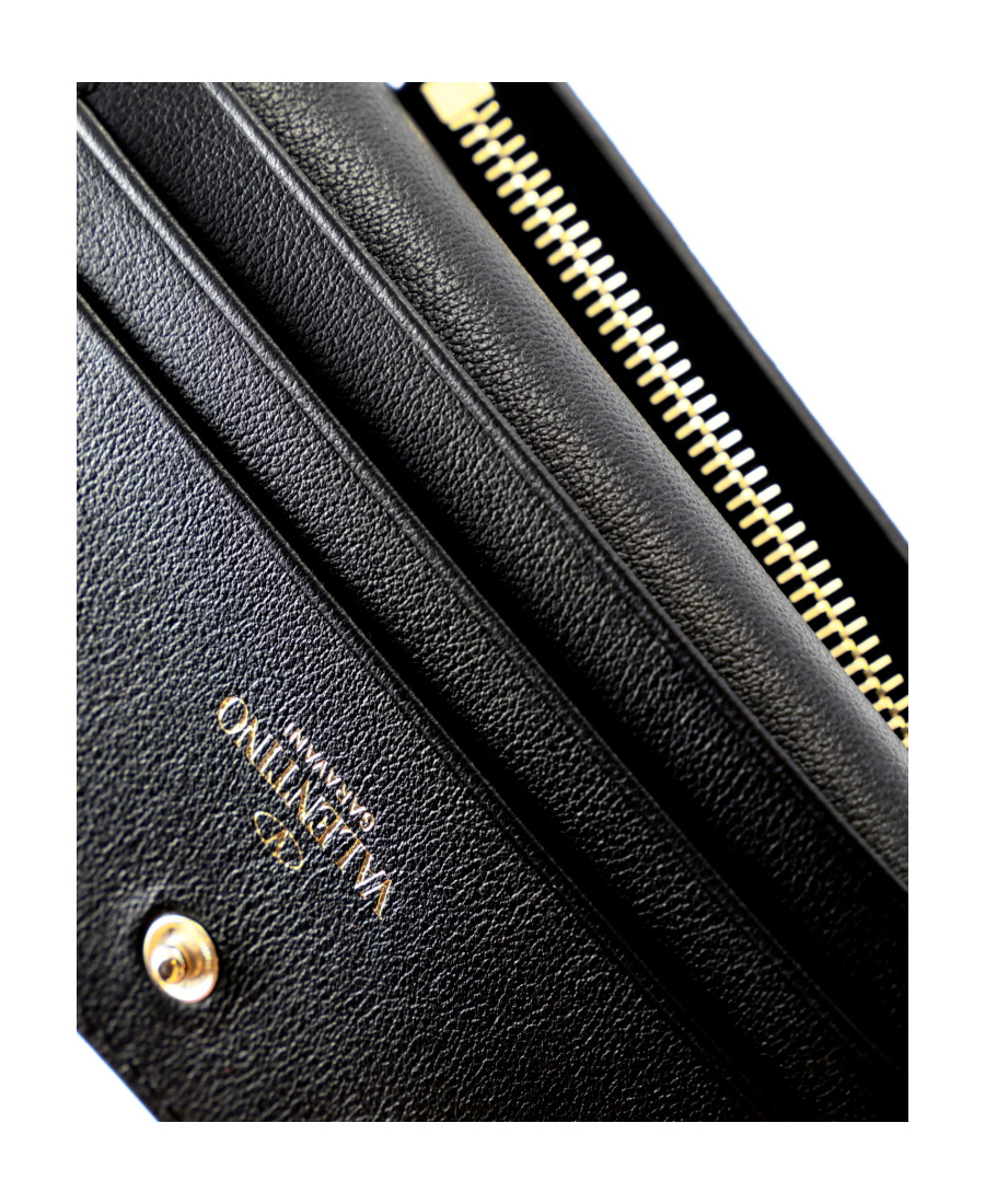 Valentino Rockstud Leather Card Holder In Black