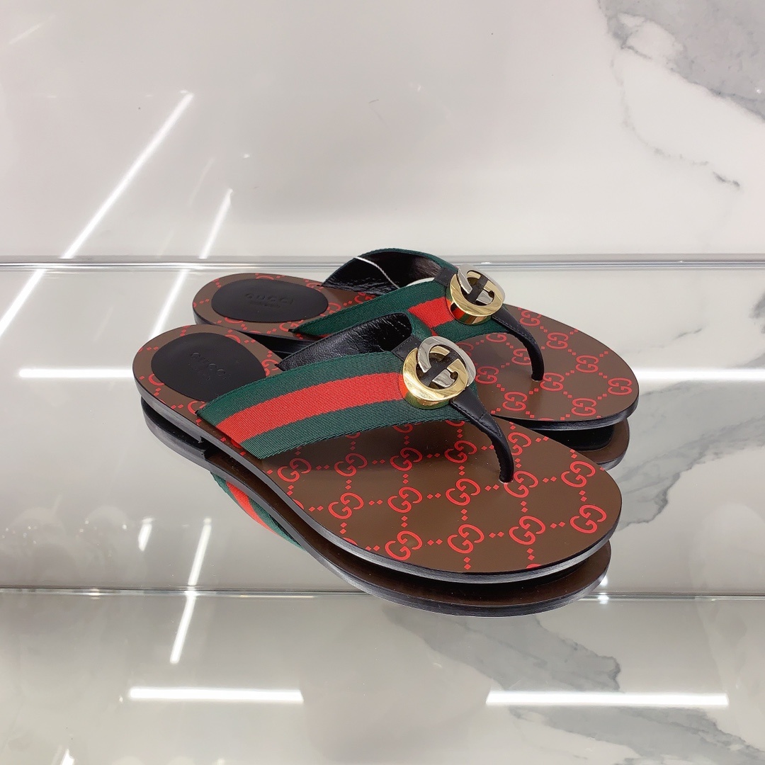 Gucci Gg Web Leather Thong Sandals In Black
