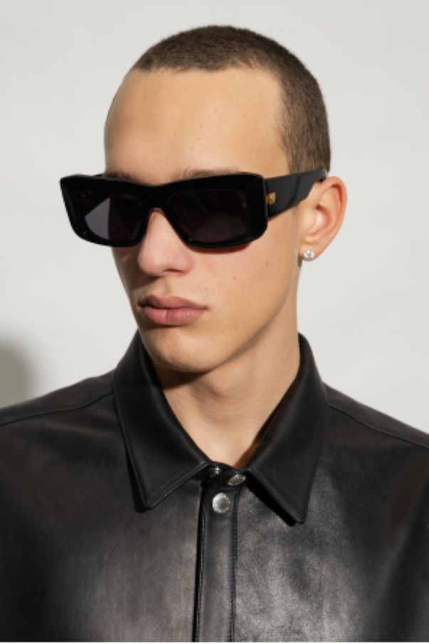 Balmain Logo Sunglasses In Gray