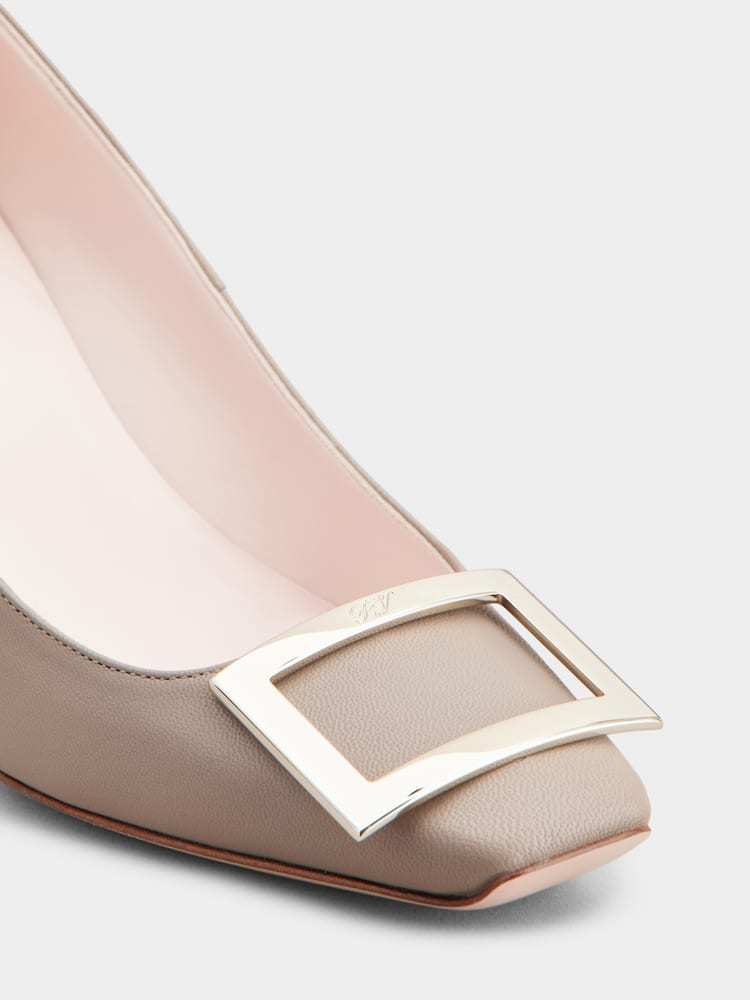 ROGER VIVIER TROMPETTE PUMPS IN LEATHER