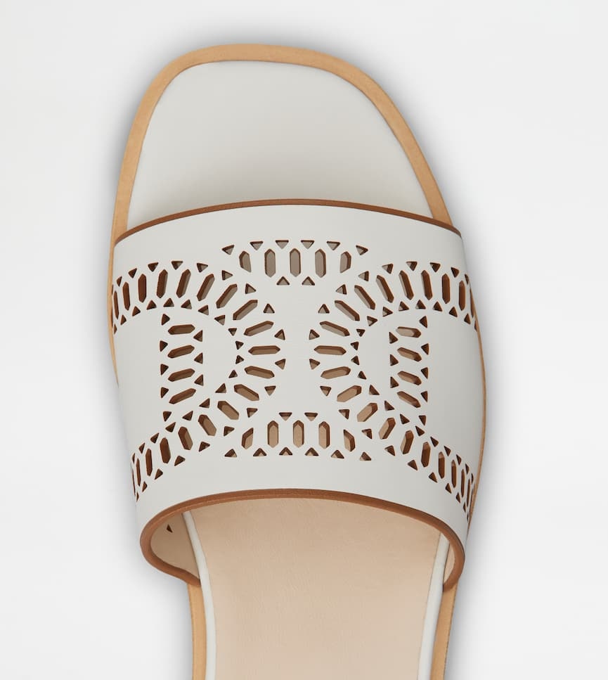 Tod's Laser-cut Leather Sandals In White
