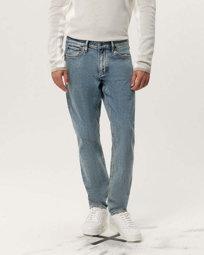 Rag & Bone Fit 3 Authentic Stretch Infuse Athletic Fit Jeans