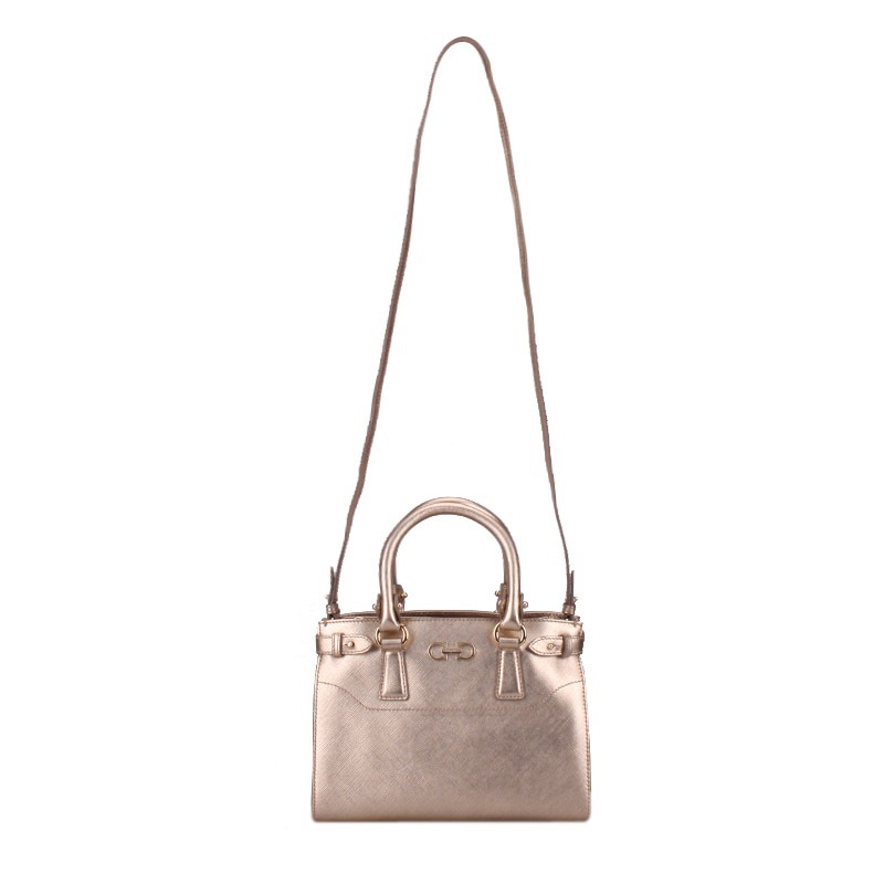 Shop Ferragamo Logo Details Shoulder Bag In Nude