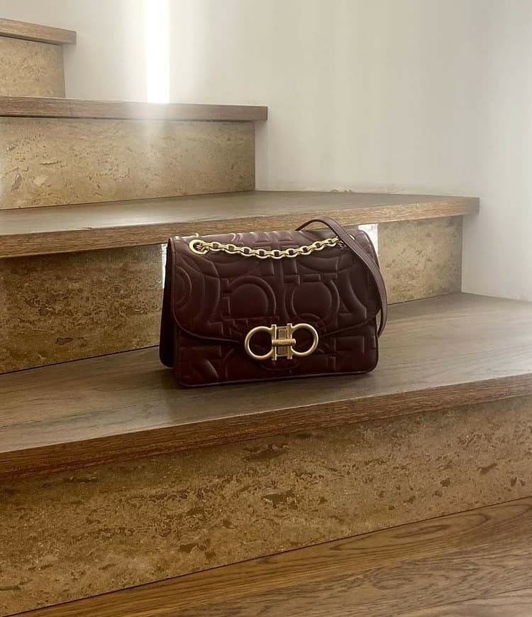 Ferragamo Large Gancini Logo Embossed Shoulder Bag In Red