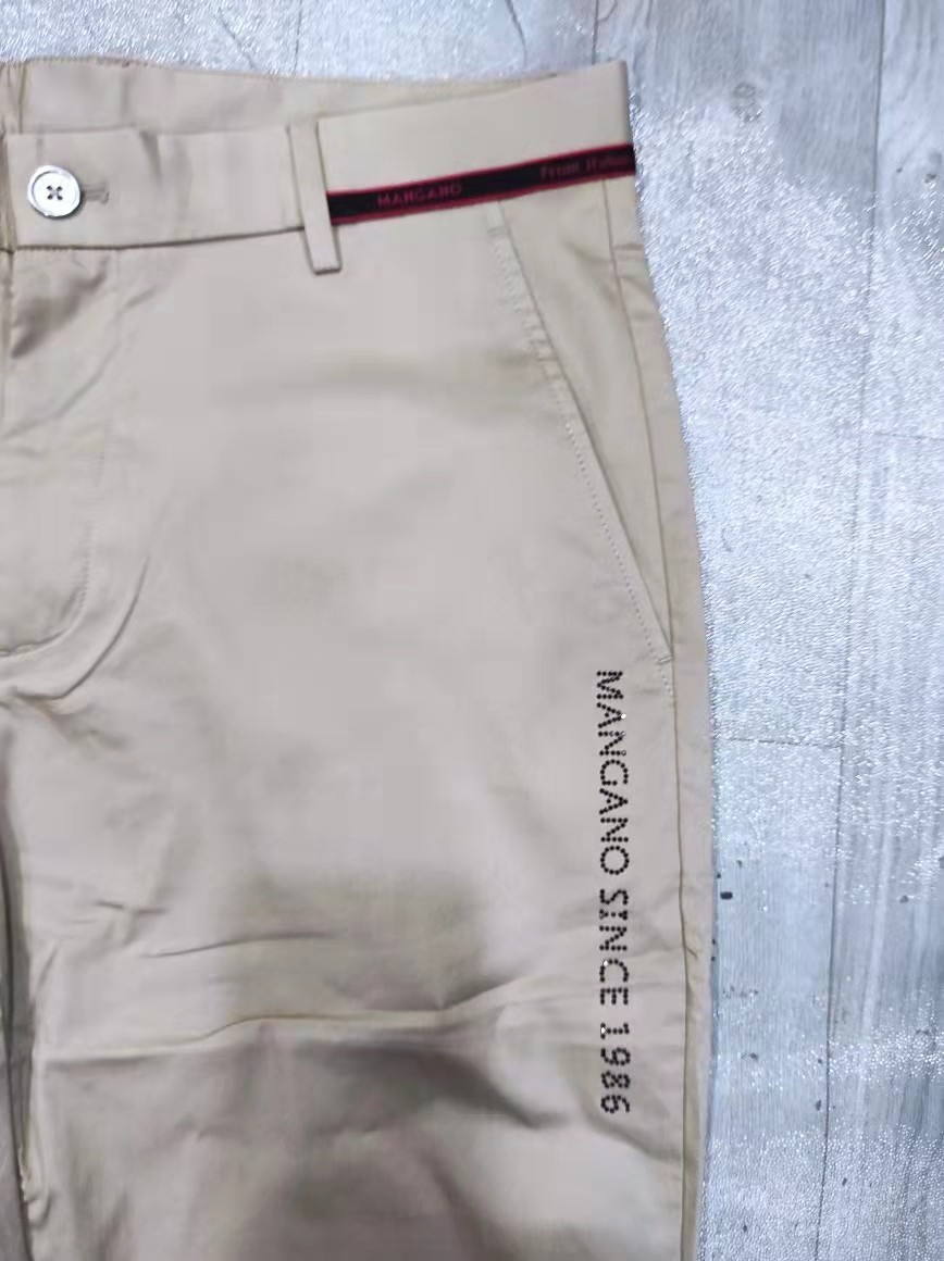Mangano Multi-pocket Casual Pants In Nude