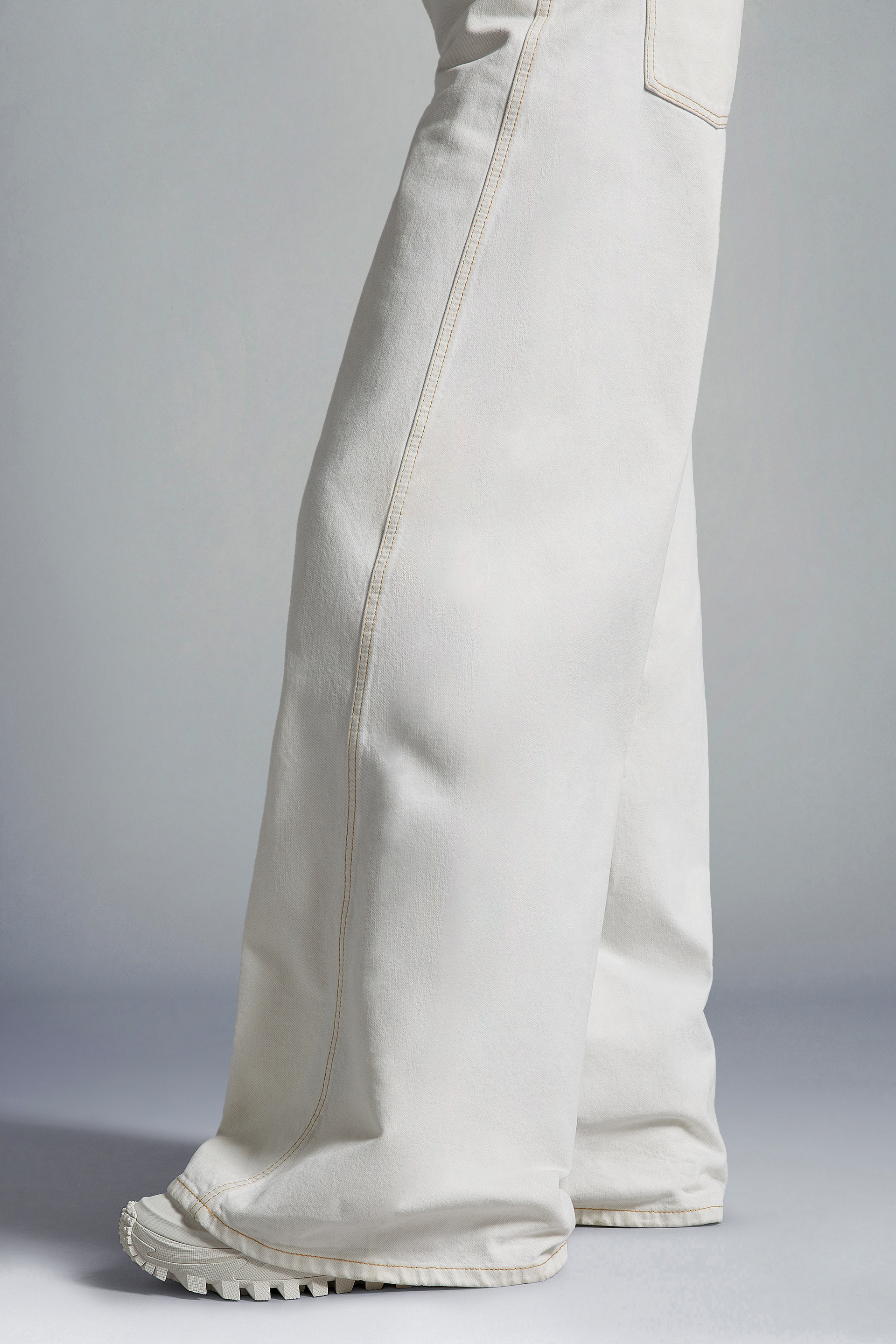 MONCLER BLEACHED DENIM JEANS