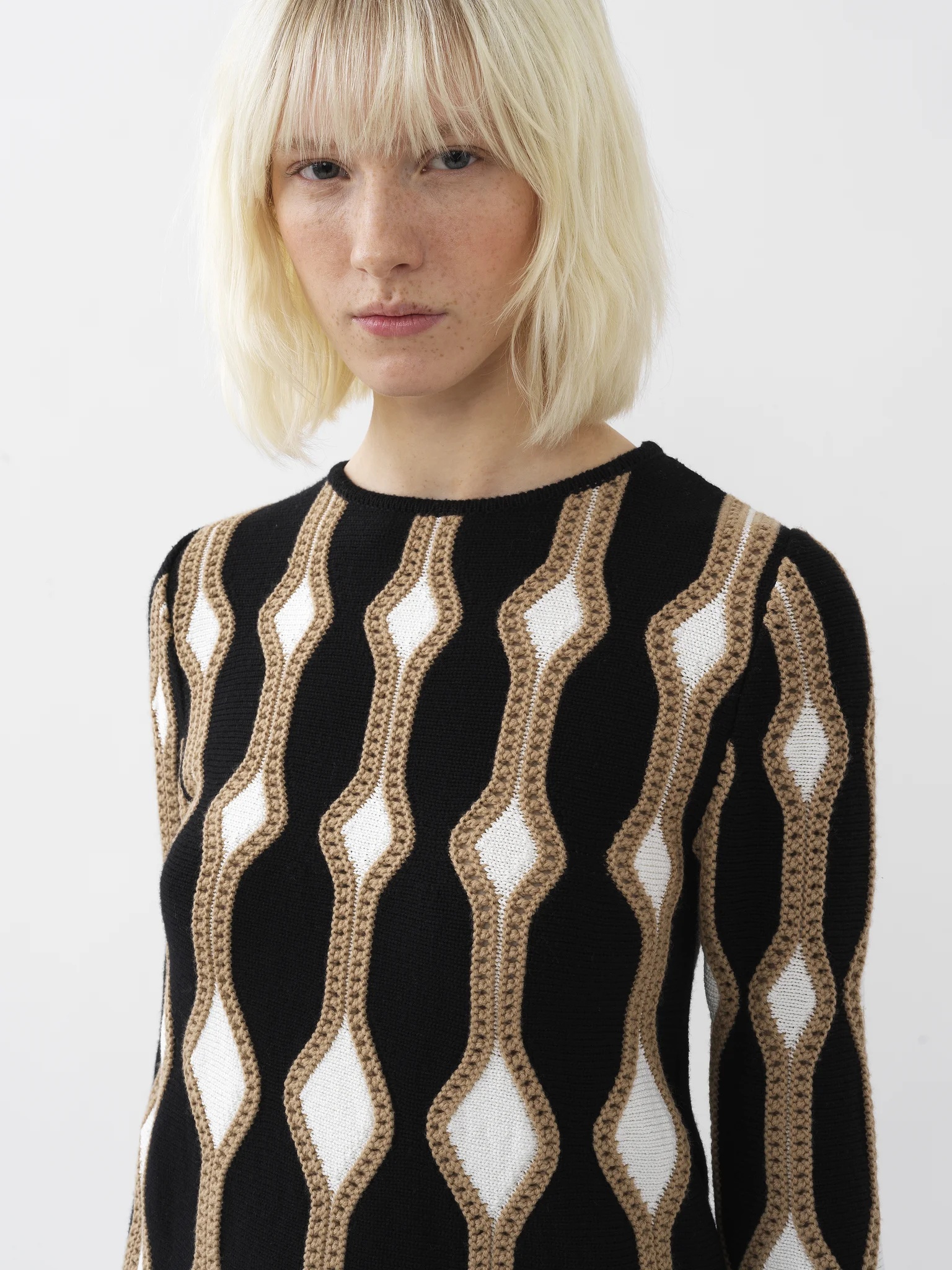 Chloé Embroidered Wool Blend Cardigan In Black
