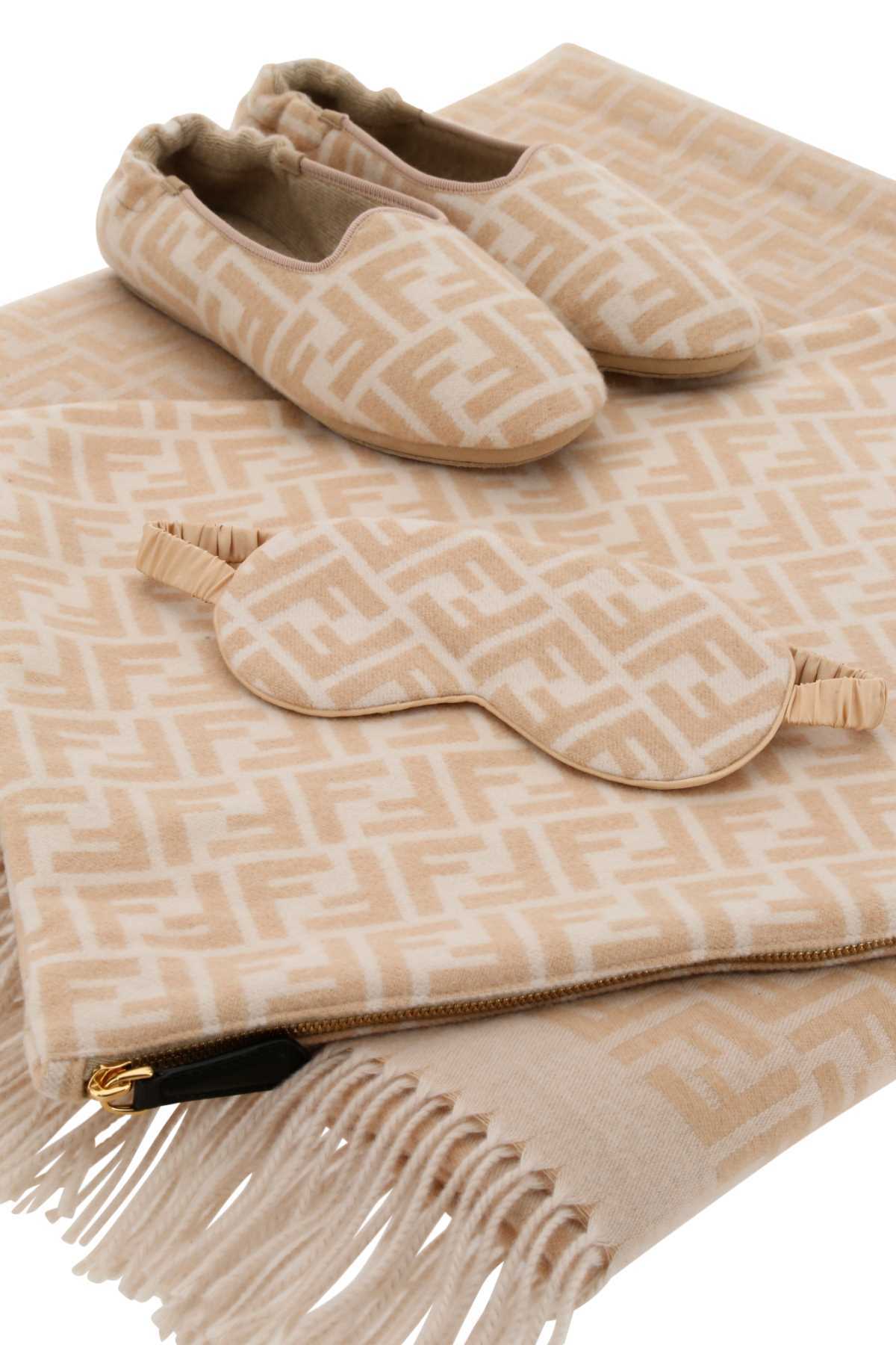 Fendi Ff Motif Three-piece Travel Set In Brown
