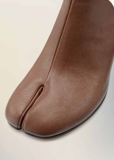 Maison Margiela Tabi High Heels Ankle Boots In Brown Leather In Brown