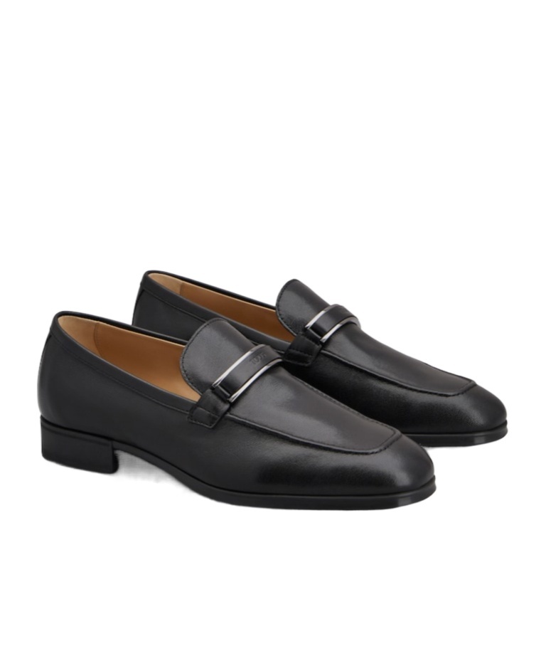 Tod's Leather Loafers In Black