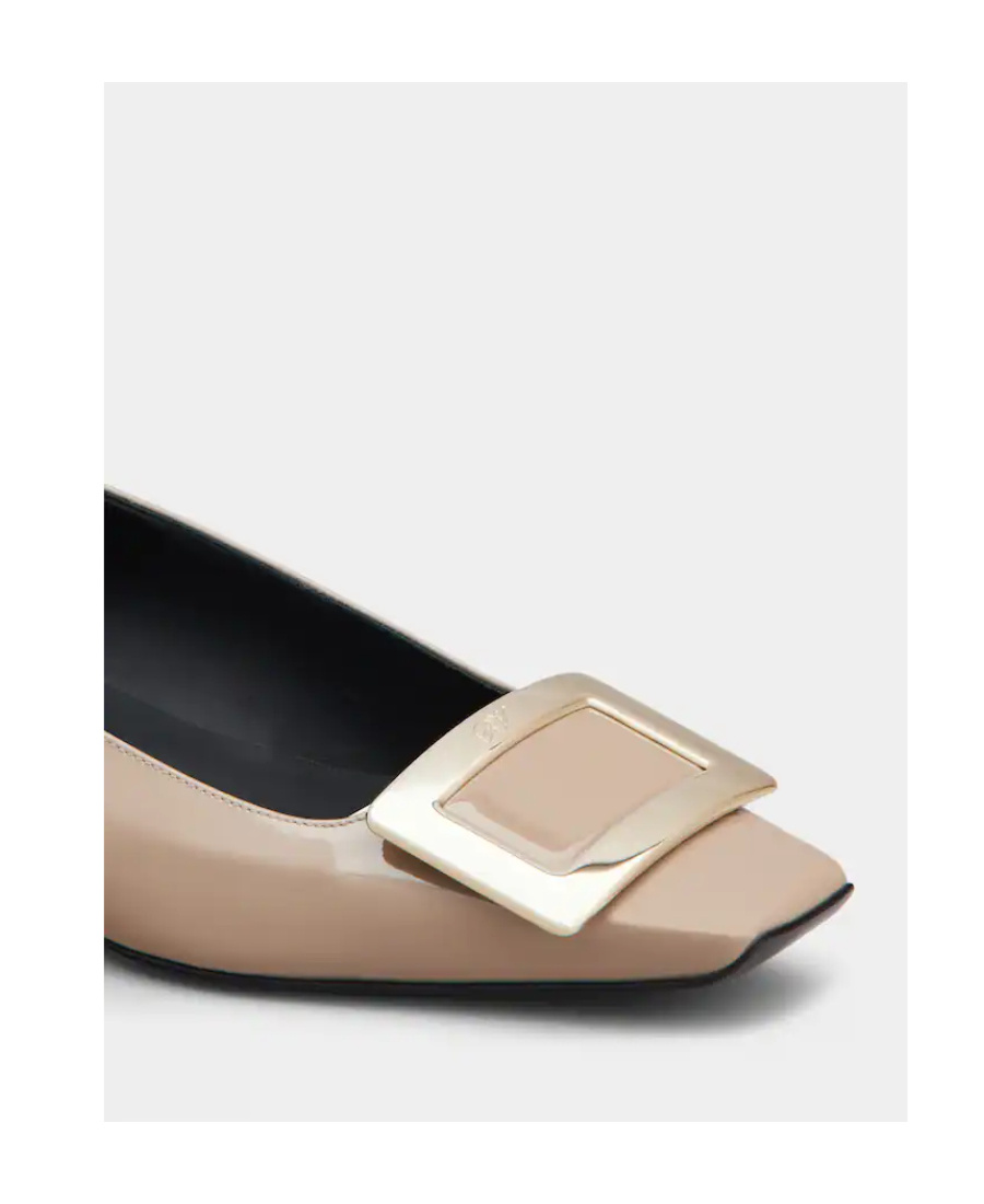 Roger Vivier Belle Vivier Square Button Flat Sole Shoes In Nude