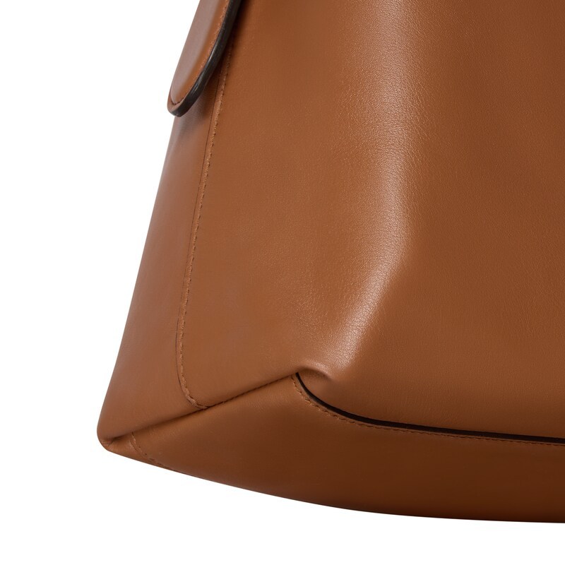Gucci Beatrix Medium Tote Bag In Brown