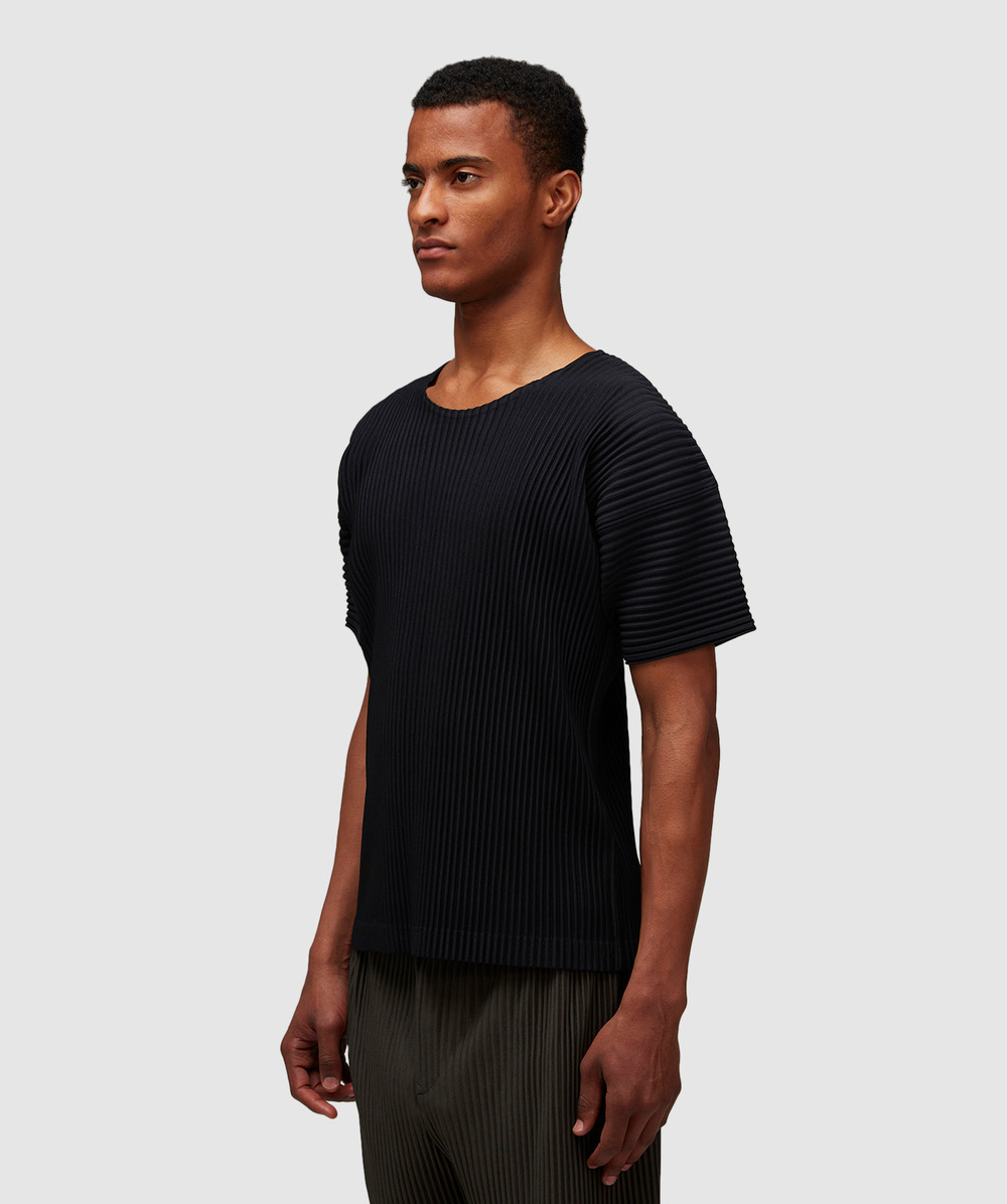 Issey Miyake Black Basics T-shirt In Black