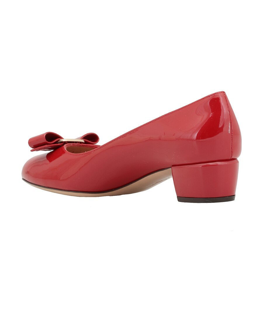 Ferragamo Vara Bow-detail Leather Pumps In Red