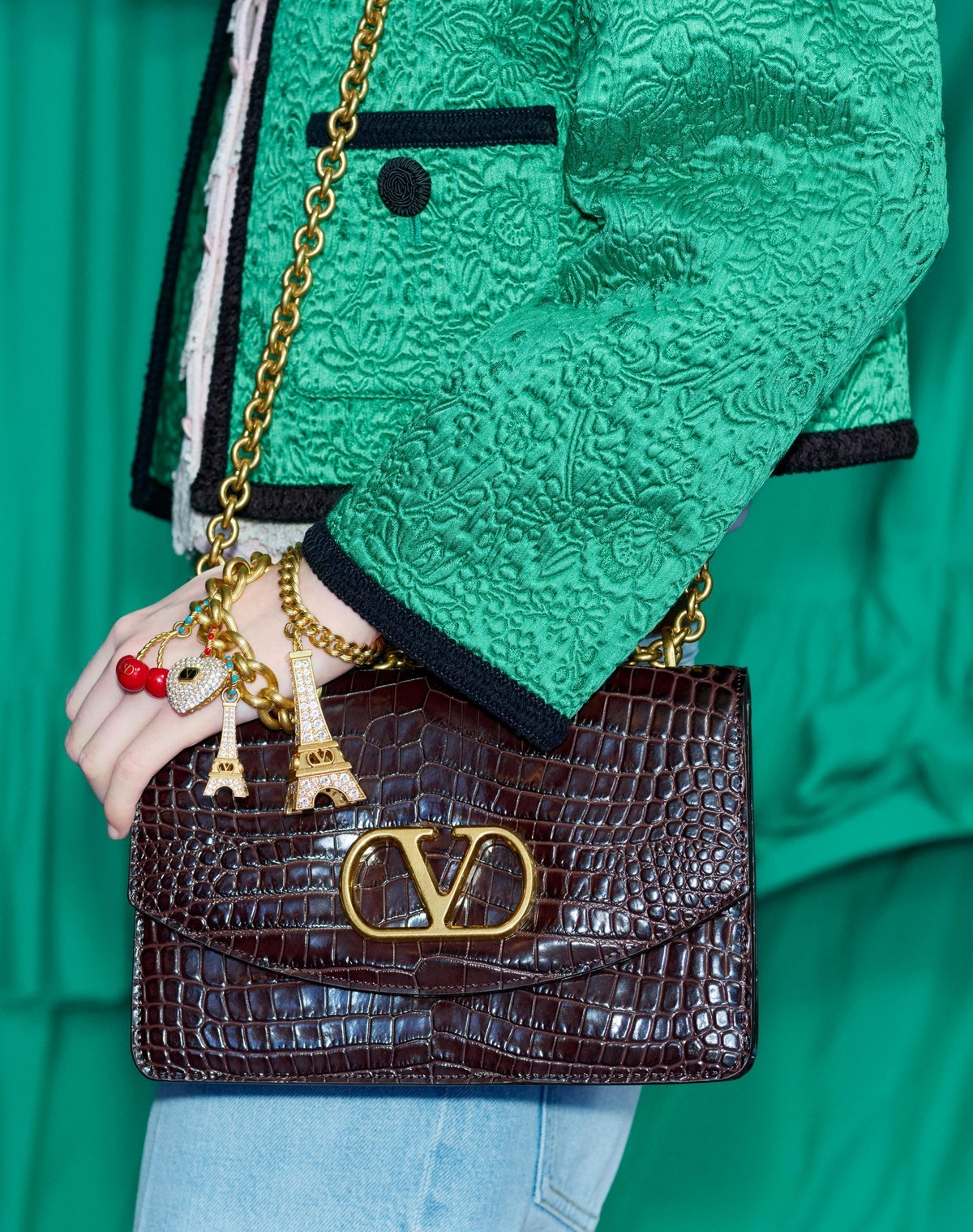 Valentino Chez  Bracelet In Gold