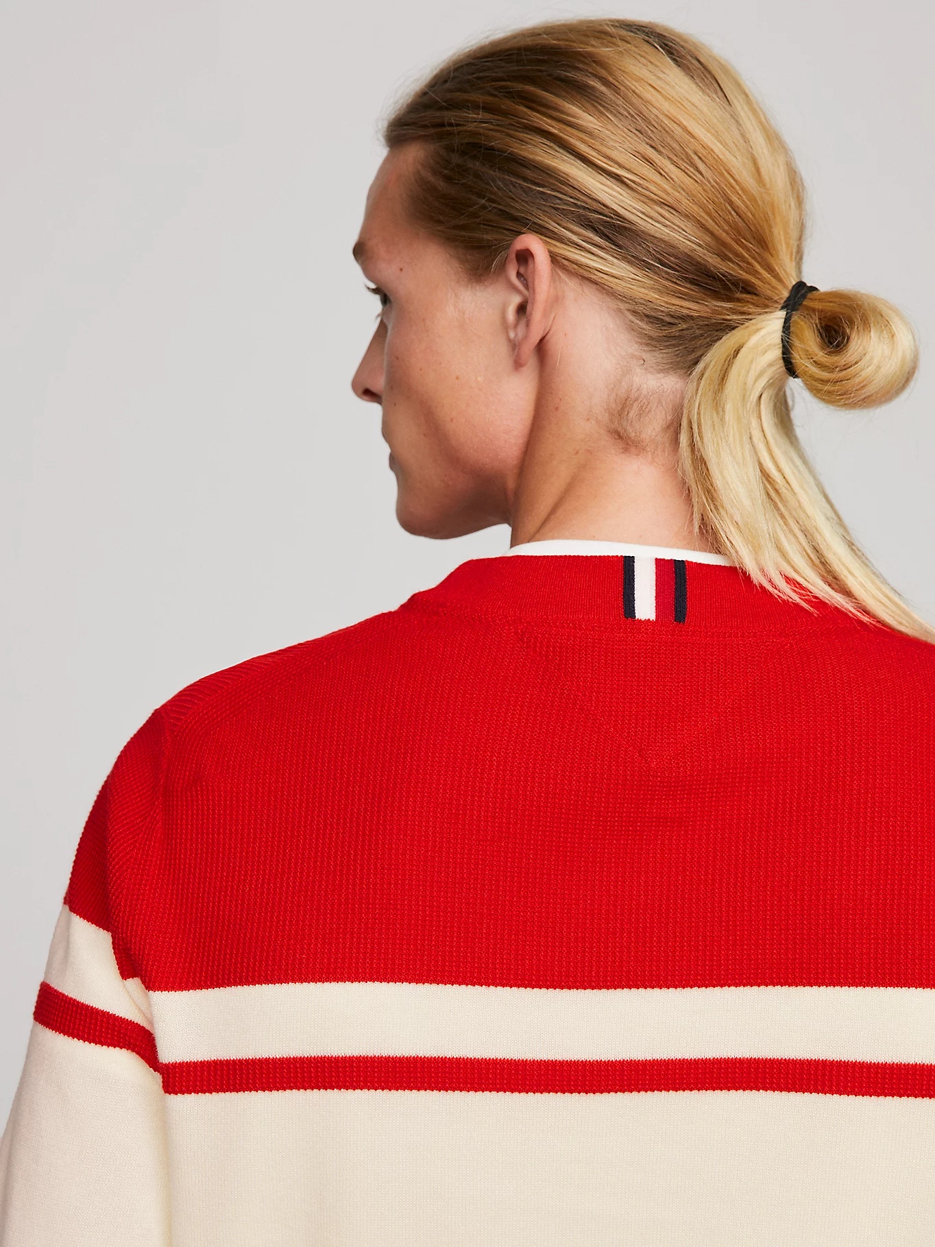 Tommy Hilfiger Round Collar Long Sleeve Sweater In Nude