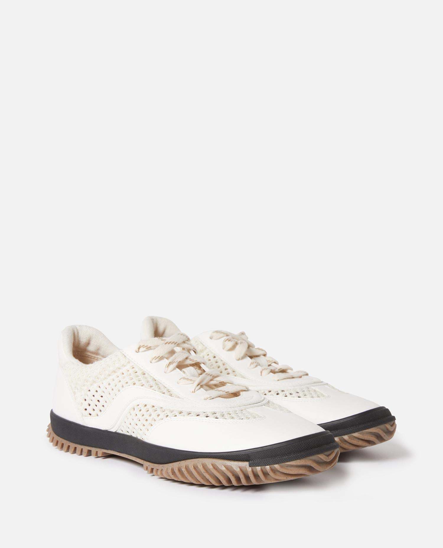 Stella Mccartney Round Toe Sneakers In White