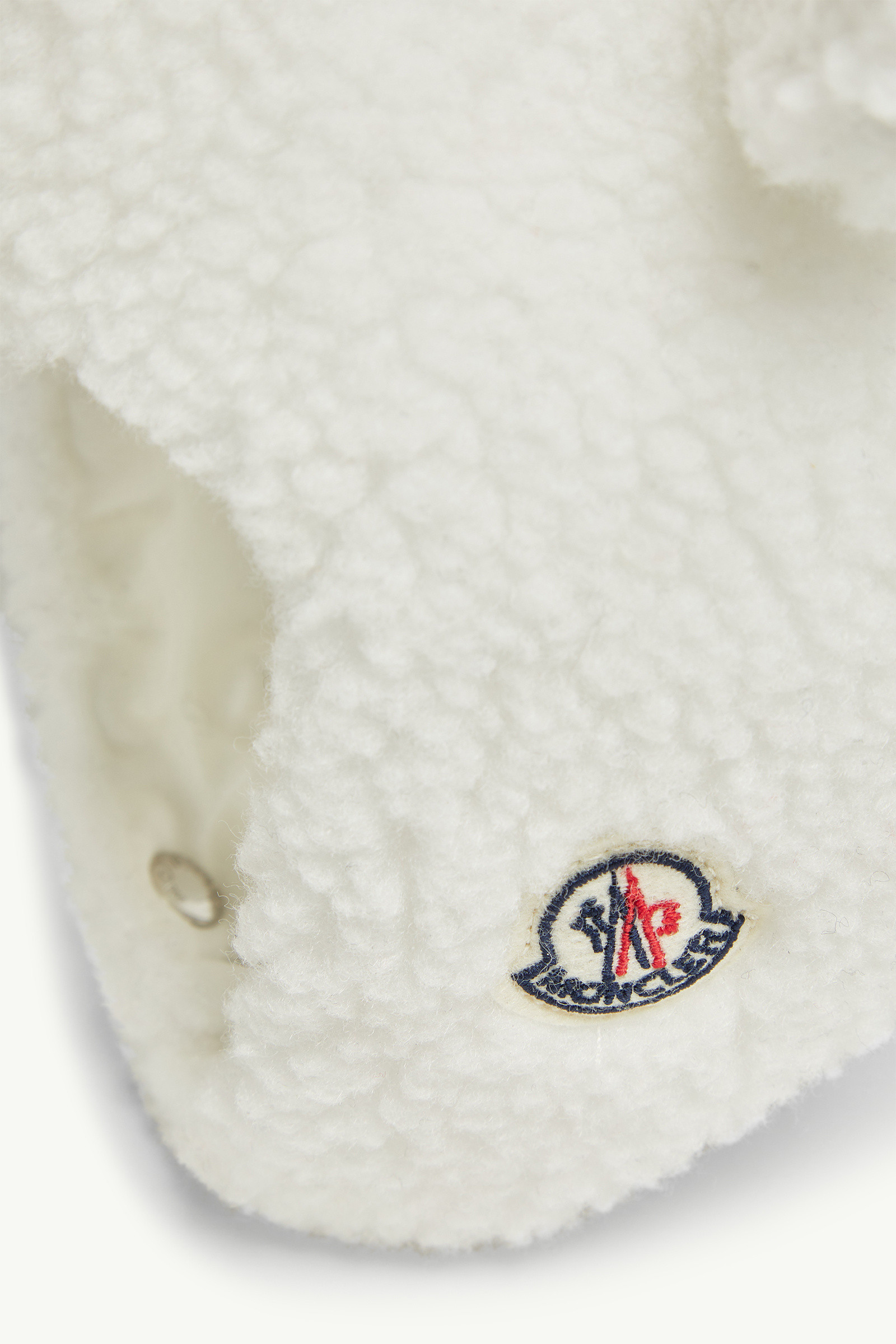 Moncler Enfant Earflaps Teddy Cap In White